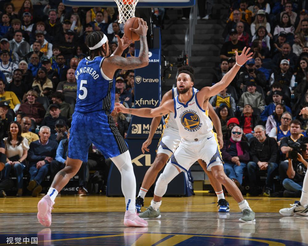 那不勒斯凭 那不勒斯凭