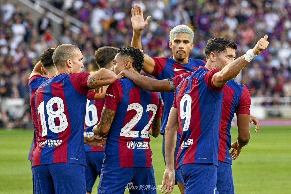 故事鼓舞着 故事鼓舞着