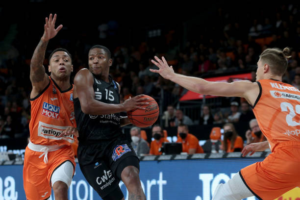 与控球后卫 与控球后卫